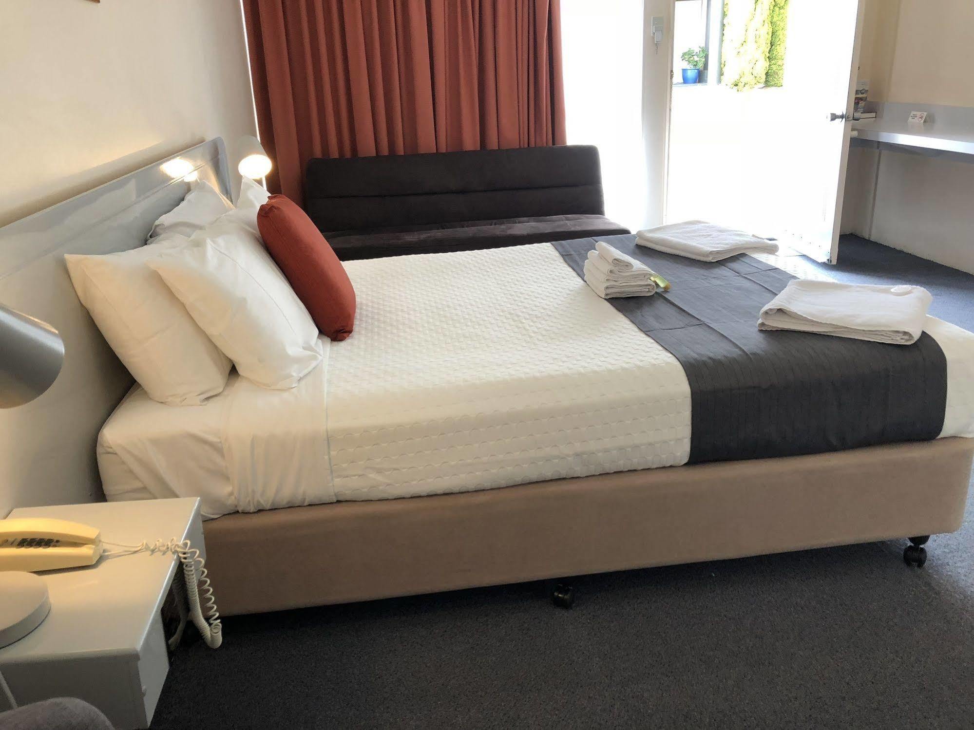 Alexander Motel Уорик Экстерьер фото